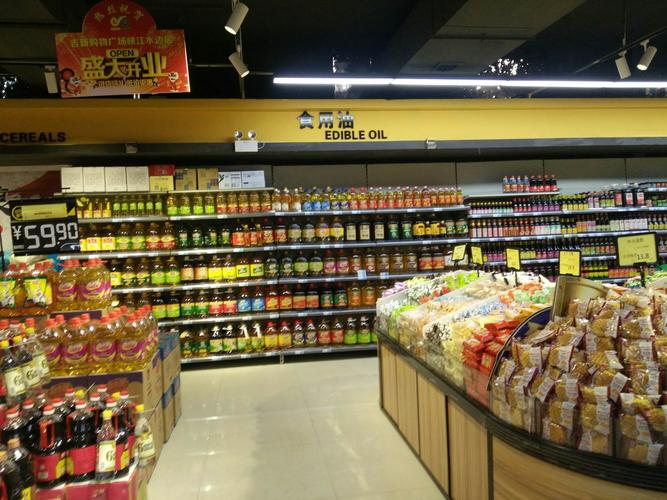 吉新超市峡江水边店即将盛大开业,干净整洁的购物环境